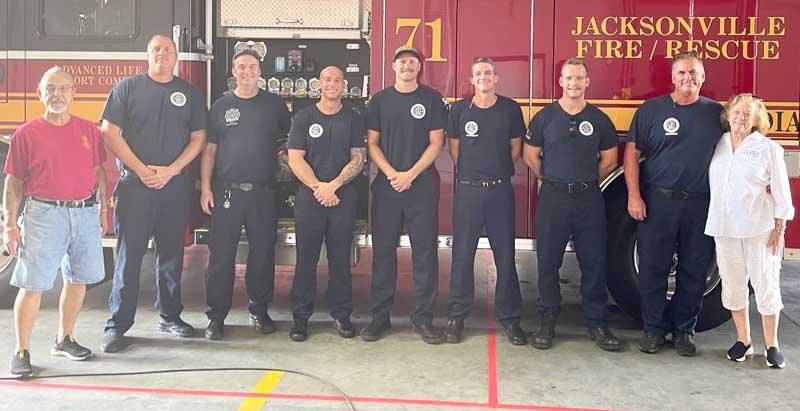 American Legion volunteers and members of Jacksonville Fire/Rescue.