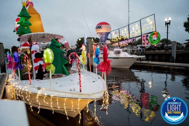 photo from www.facebook.com/JaxLightBoatParade