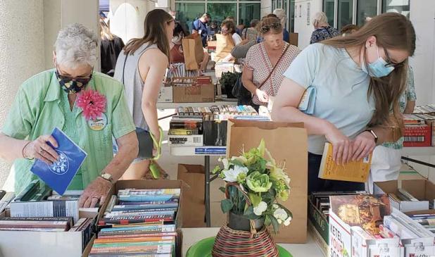 photo by Barbara Sperbeck/Friends of the Beaches Branch Library