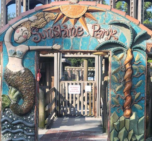 The entrance to Sunshine Park in Jacksonville Beach. (photo by Aline Bailey)