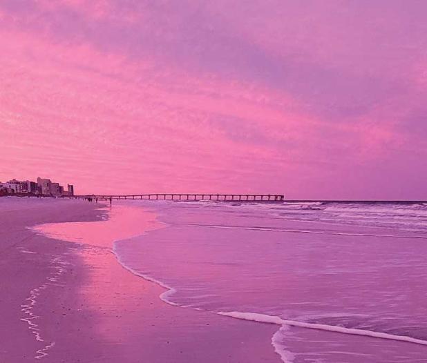 Tuesday evening in Jacksonville Beach shows the calm before the storm. (photo by Liza Mitchell)