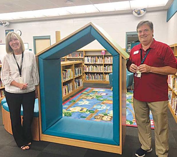 Media team Dr. Winkler and Mrs. O'Hara, left, thanked the PTO for its donation.