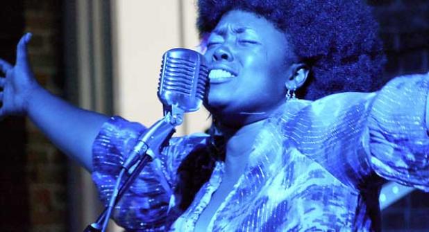 Mama Blue (photo from 2mamablue.com)