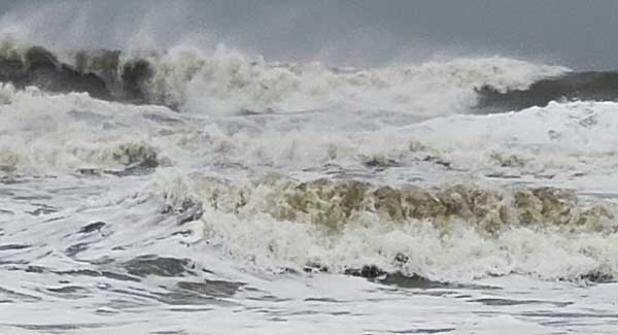 A storm surge of more than 5 feet and heavy winds created choppy conditions offshore of Neptune Beach Sept. 4 as Hurricane Dorian passed by. A few power outages and some downed trees were reported from the storm, which had prompted an evacuation order on Labor Day for the Beaches. Few people evacuated, according to officials. (photo by Harriet Pruette)